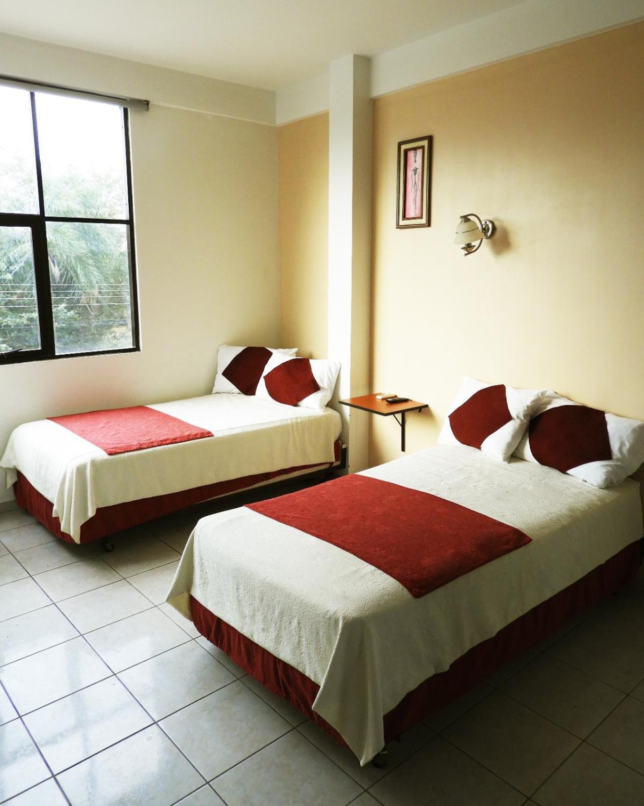 Hotel Plaza Center Santa Cruz de La Sierra Kültér fotó