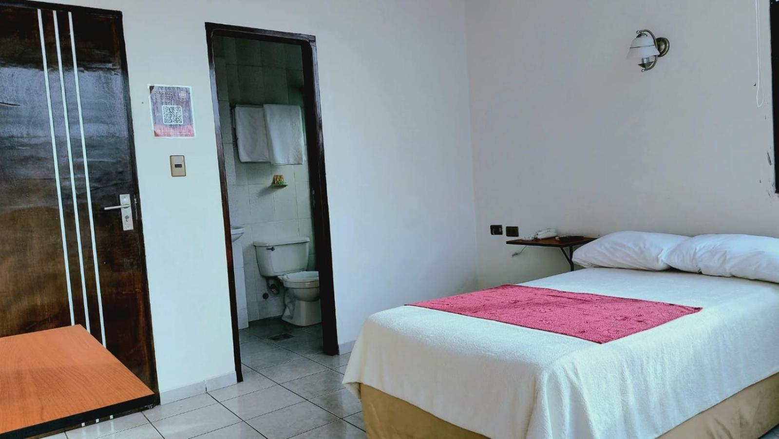 Hotel Plaza Center Santa Cruz de La Sierra Kültér fotó